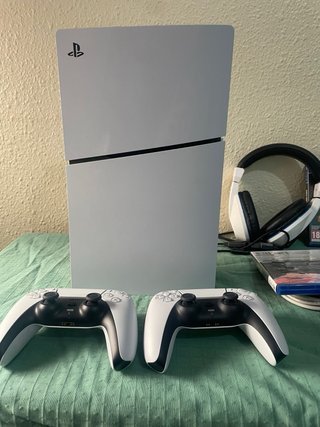 Consola PS5 Slim Blanca 1TB + Gran Turismo 7