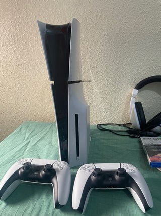 Consola PS5 Slim Blanca 1TB + Gran Turismo 7
