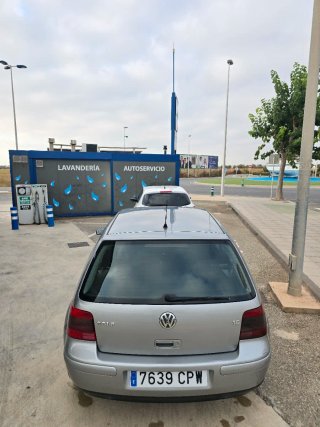 Volkswagen Golf 2003