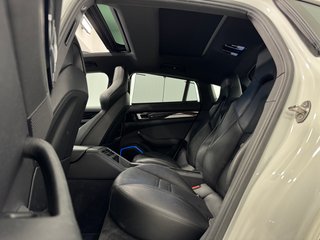 Porsche Panamera 4 E-Hybrid 2.9 V6 462cv PHEV