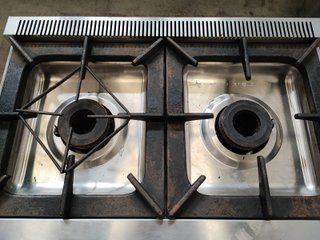 Cocina de fuegos con horno Junex. Precio negociabl