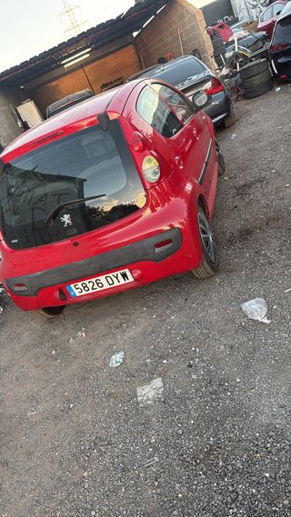 Peugeot 107 2006