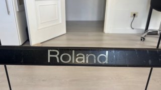 Soporte Roland KS-8 (1986) para sintetizadores