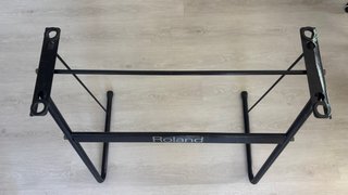 Soporte Roland KS-8 (1986) para sintetizadores