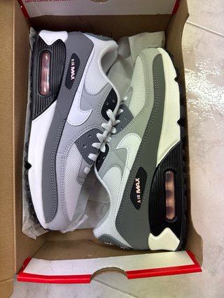 Nike Air Max 90 Talla 41 Nuevas