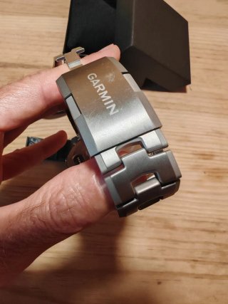 Garmin Fenix 8 47mm AMOLED Zafiro Titanio