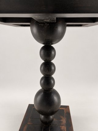 Mesa auxiliar escultórica vintage madera
