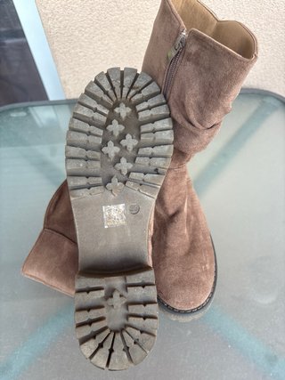 Botas marrones de ante