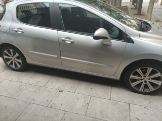Peugeot 308 2011