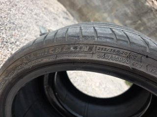 Neumáticos Michelin Pilot Sport 4 255/35/20