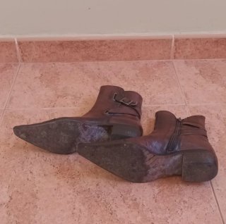 Botines de piel marrones