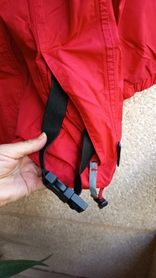 Parka Regatta Roja Chubasquero Cortavientos