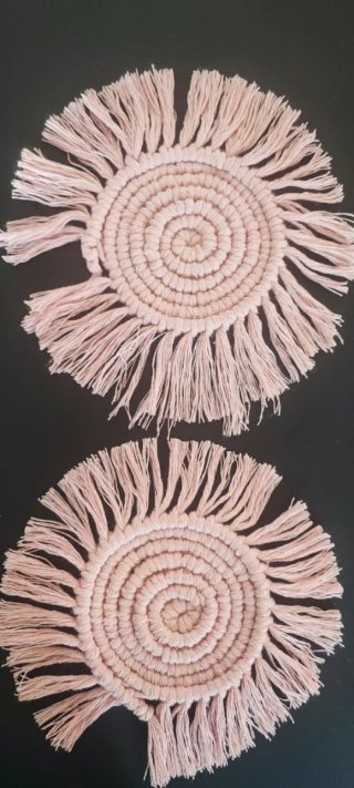 Sottobicchieri macramè rosa (2 pezzi)