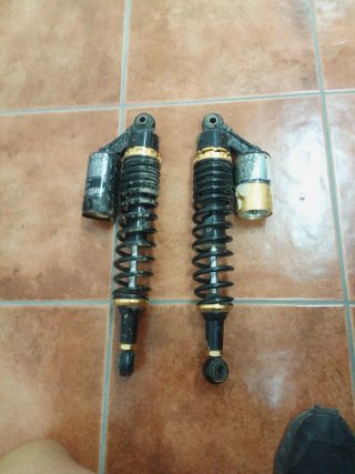 Suspensiones Quad Negro y Dorado