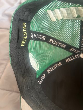 Gorra Hellstar Plana Verde y Blanca