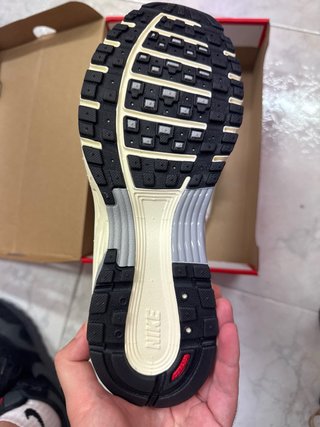 Nike P-6000 Talla 42 Nuevas