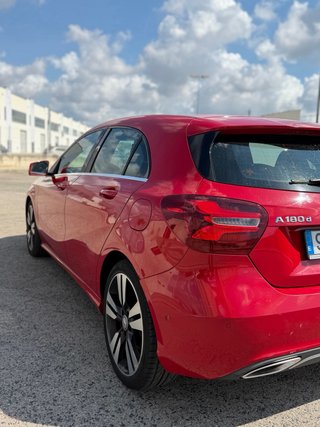Mercedes-Benz Clase A 2016 etiqueta C