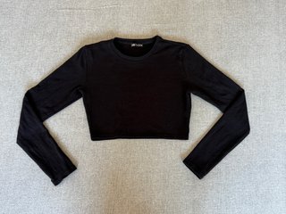 Zara Top Manga Larga Negro Crop