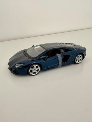 Maisto Lamborghini Aventador 1:24