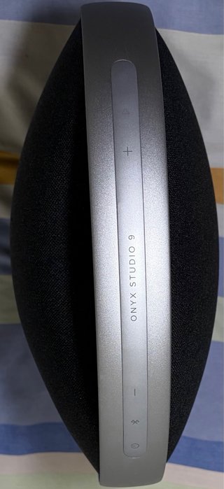 Harman Kardon Onyx Studio 9