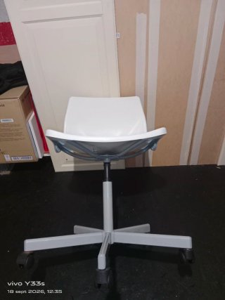 Silla de oficina IKEA blanca no envio