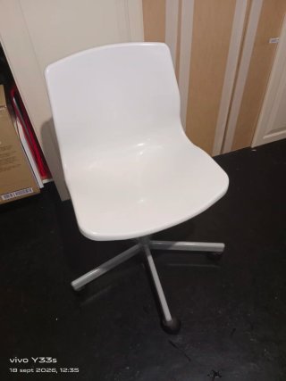Silla de oficina IKEA blanca no envio