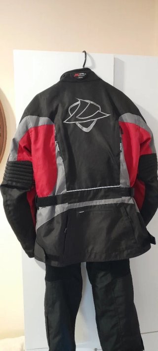 Traje Moto Aventura/Touring Negro/Rojo