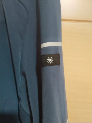 Giubbotto da corsa Kiprun blu e nero