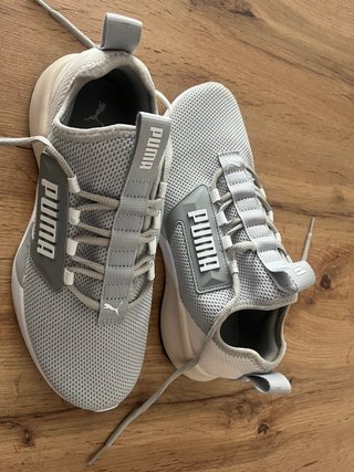 Zapatillas Puma SoftFoam Gris y Blanco