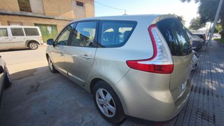 Renault Grand Scenic 2011