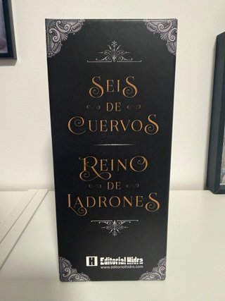 Seis de cuervos Cofre nuevo