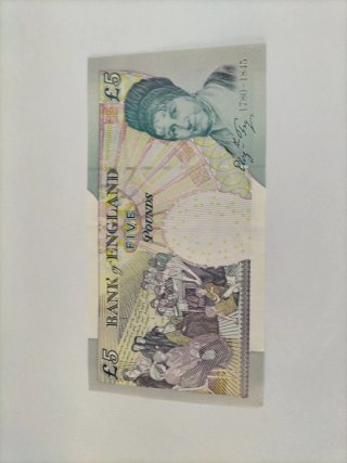 Biglietto da 5 sterline inglesi