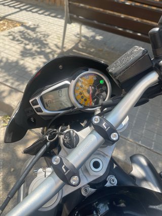 Triumph Street Triple 675 2010 Negra