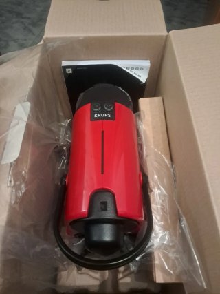 Cafetera Nespresso Inissia Krups Roja