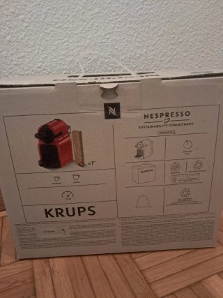 Cafetera Nespresso Inissia Krups Roja