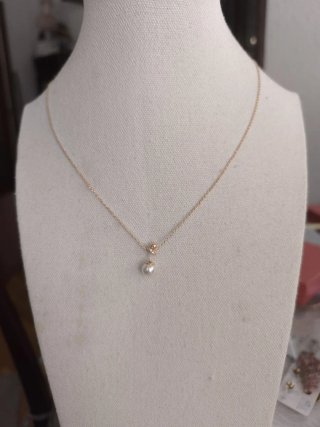 Collar con perla
