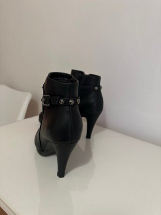Botines altos tacón