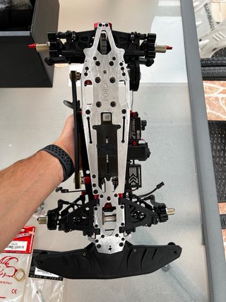 Capricorn 1/8 LAB C804 R Motor ONE Nuevo