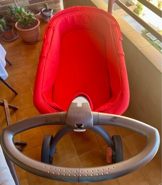 Silla de paseo Stokke Xplory roja