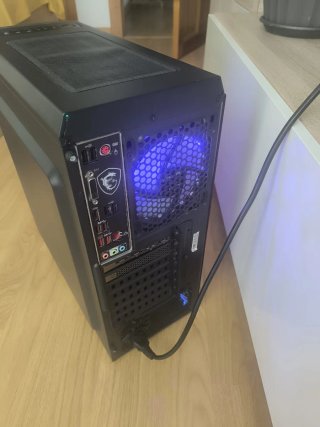 Ordenador Gaming con Luces LED Azules