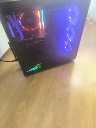 Ordenador Gaming con Luces LED Azules