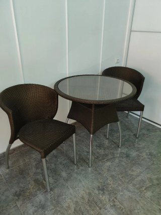 Conjunto mesa y 2 sillas jardín ratán
