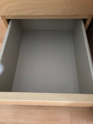 Mesita de noche de madera Ikea