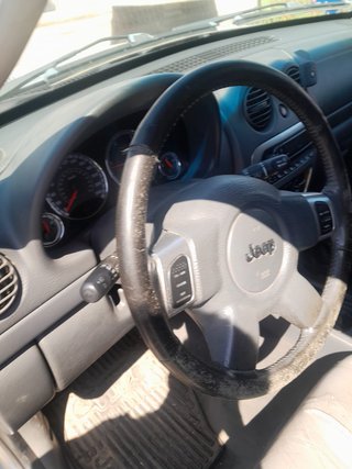 Jeep Cherokee 2005 Negociable