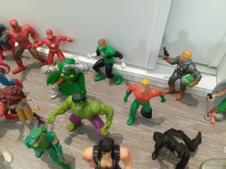 Figuras Cómics Marvel DC Varios Personajes