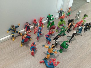 Figuras Cómics Marvel DC Varios Personajes