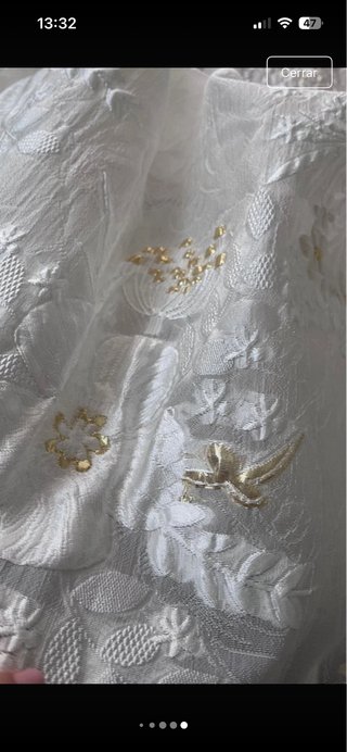 Vestido de fiesta blanco y dorado