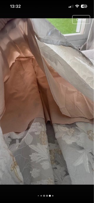 Vestido de fiesta blanco y dorado