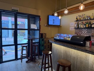 SE TRASPASA BAR BODEGA