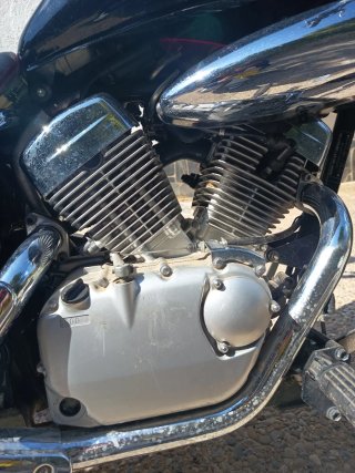 Suzuki Intruder 125cc Negra